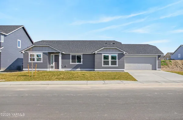 $339,990 | 135 Bitters Loop, Grandview, WA 98930