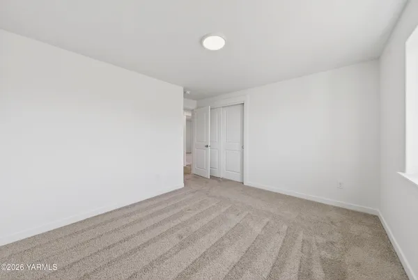$339,990 | 135 Bitters Loop, Grandview, WA 98930