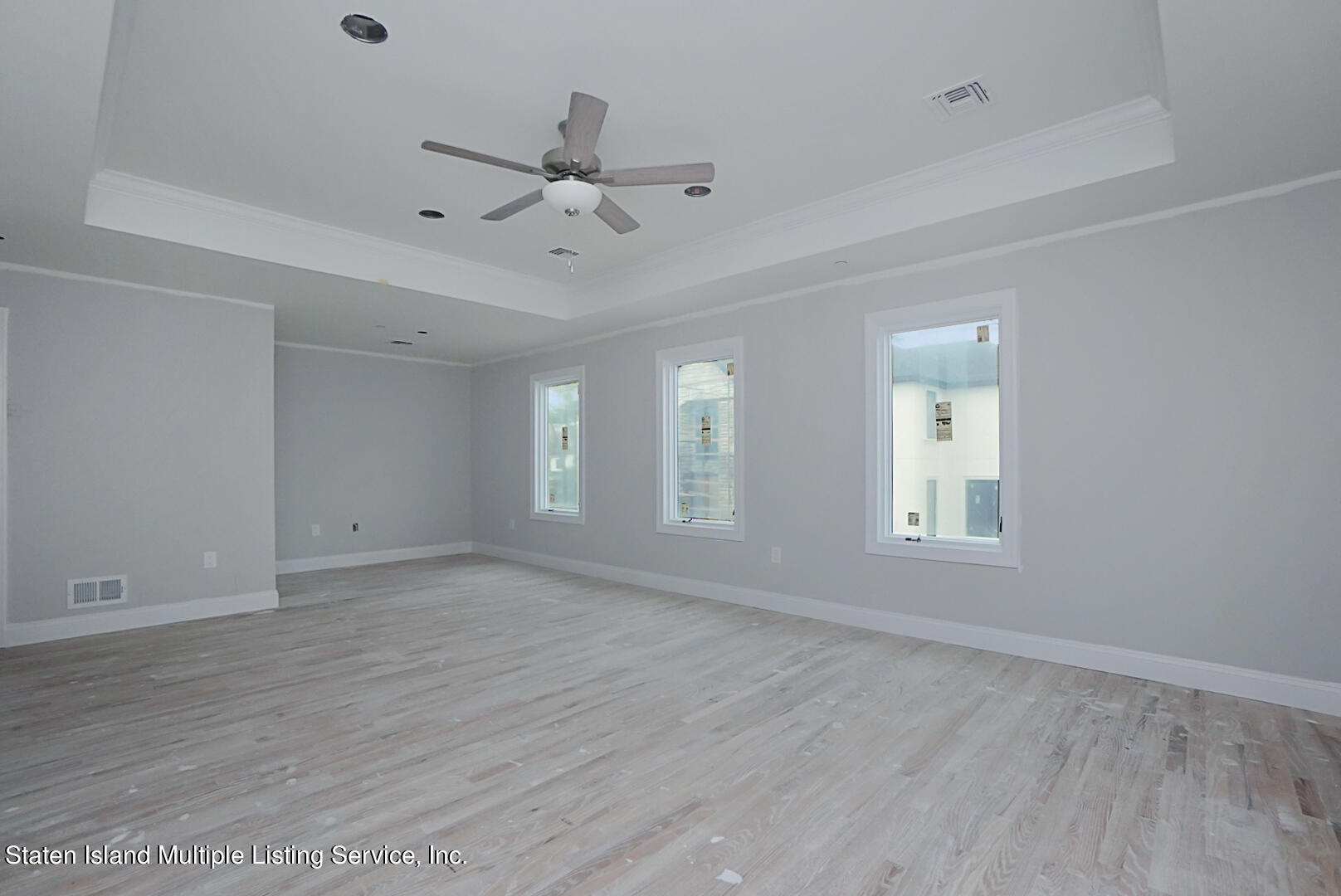 39 Ridgecrest Avenue Staten Island, NY 10312 - Photo 15 of 40 Photo May 10 2022, 5 06 21 PM