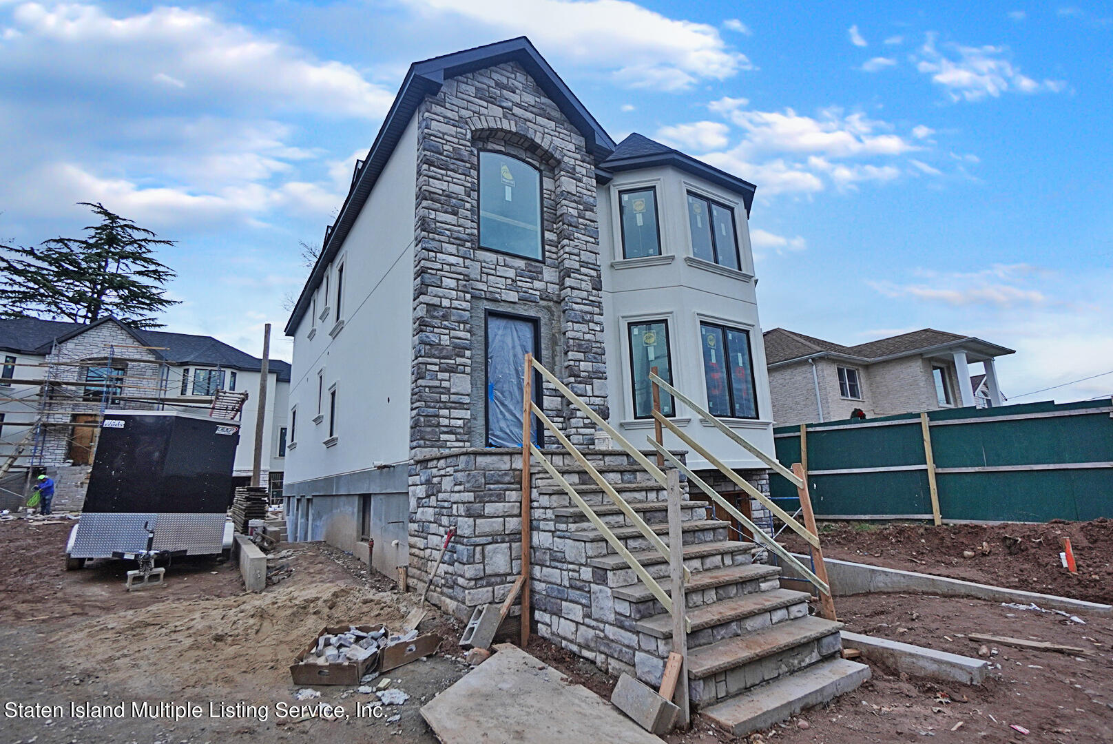 39 Ridgecrest Avenue Staten Island, NY 10312 - Photo 2 of 40 Photo May 10 2022, 5 14 02 PM