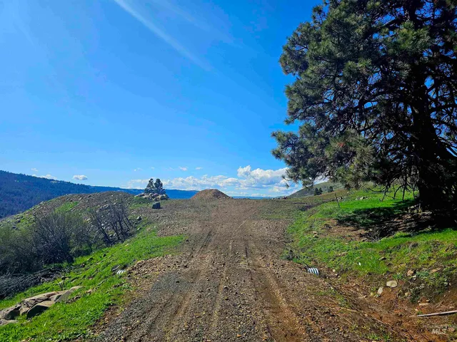 $310,000 | Lot 5 Quiet Hills Lane, Lenore, ID 83541