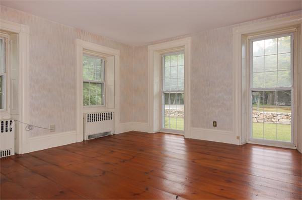 730 Edgell Road Framingham, MA 01701 - Photo 3 of 30