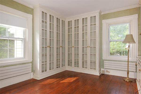 730 Edgell Road Framingham, MA 01701 - Photo 6 of 30