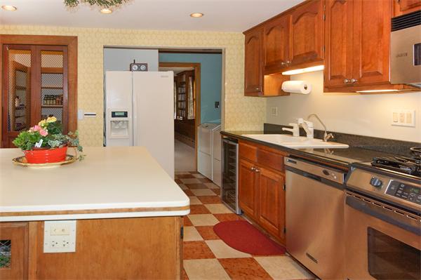 730 Edgell Road Framingham, MA 01701 - Photo 10 of 30