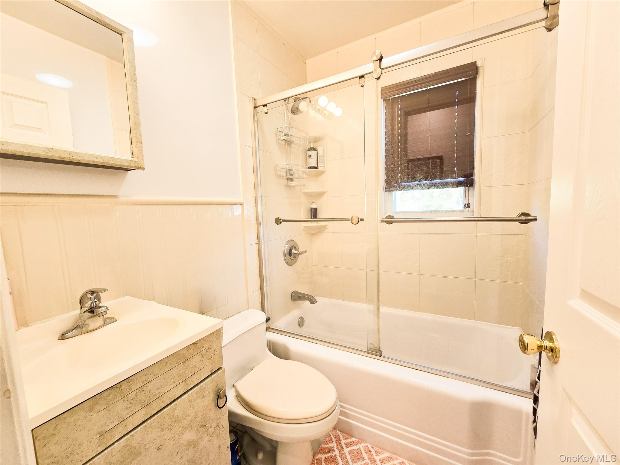 43 Fort Hill Road Huntington, NY 11743 - Photo 14 of 26