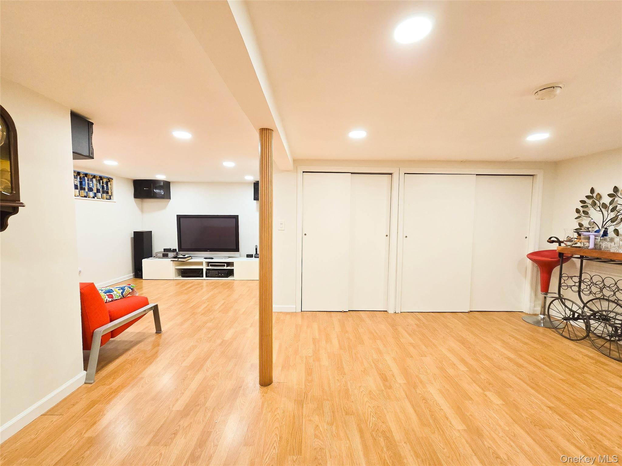 43 Fort Hill Road Huntington, NY 11743 - Photo 23 of 26