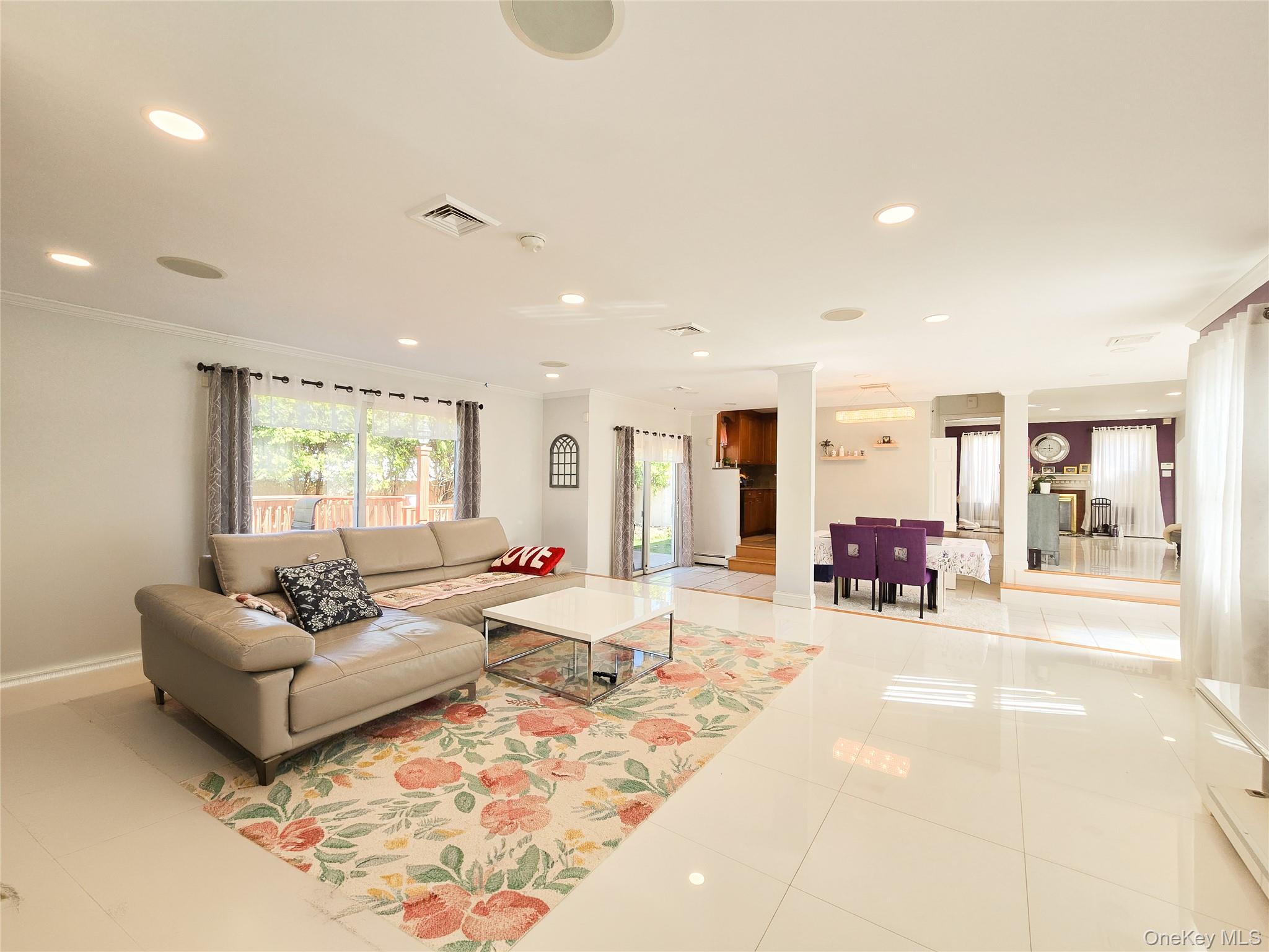 43 Fort Hill Road Huntington, NY 11743 - Photo 8 of 26