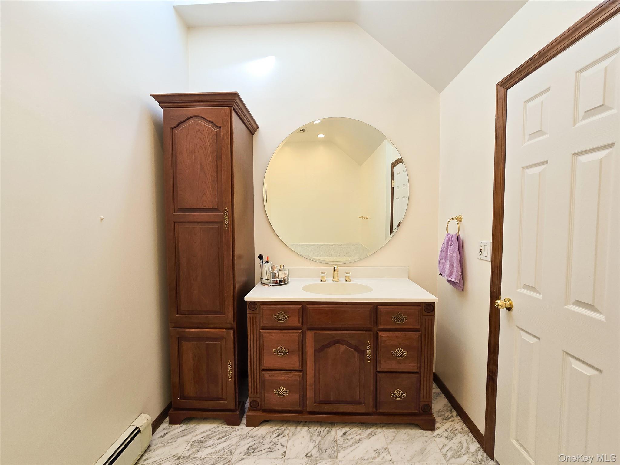 43 Fort Hill Road Huntington, NY 11743 - Photo 10 of 26