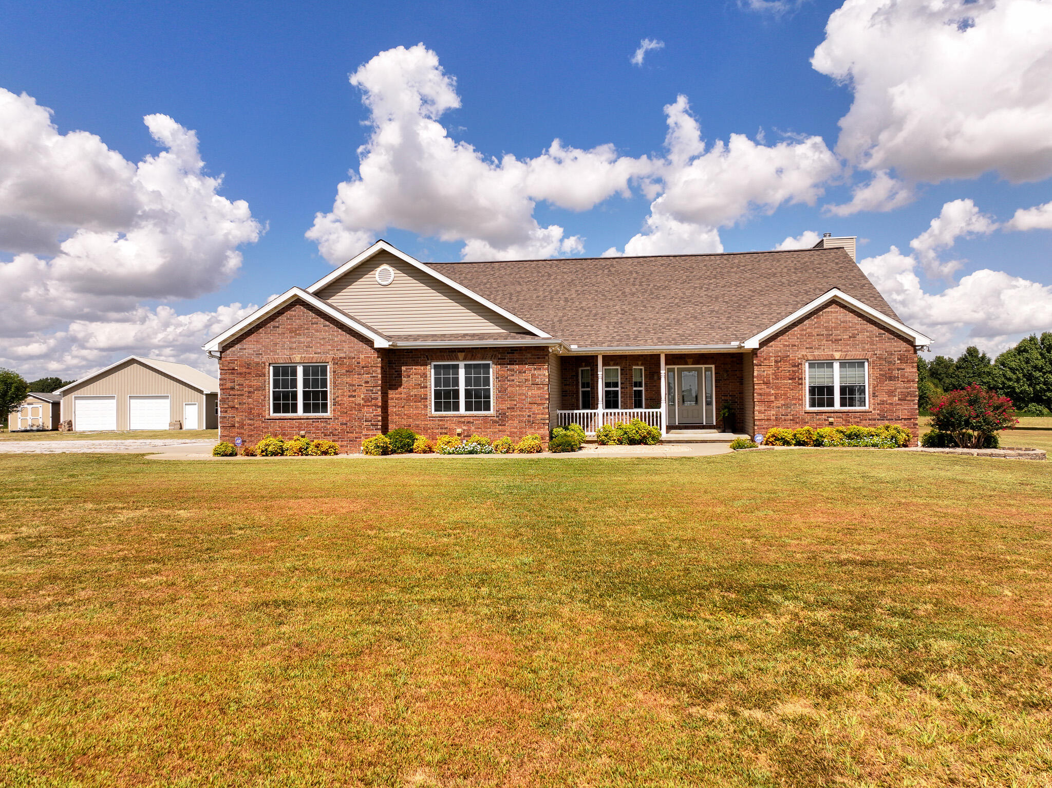 672 Southwest 15th Road Liberal, MO 64762 - Photo 2 of 85 DJI_20260912030237_0733_D