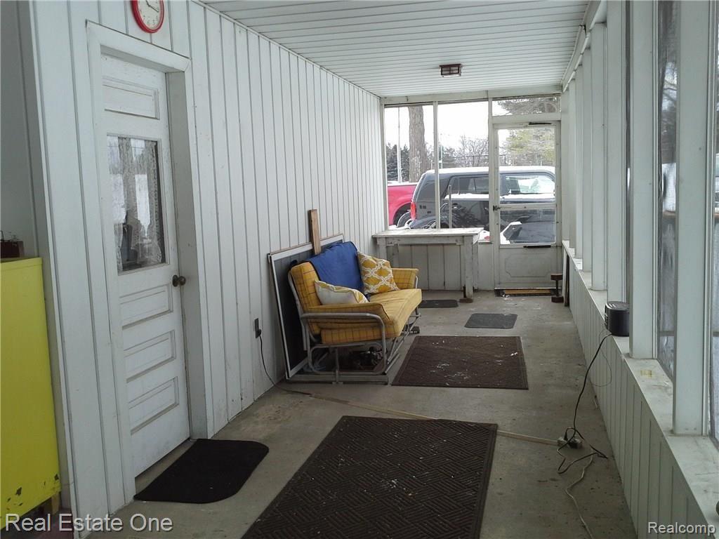 36900 West Eleven Mile Road Farmington, MI 48331 - Photo 48 of 70