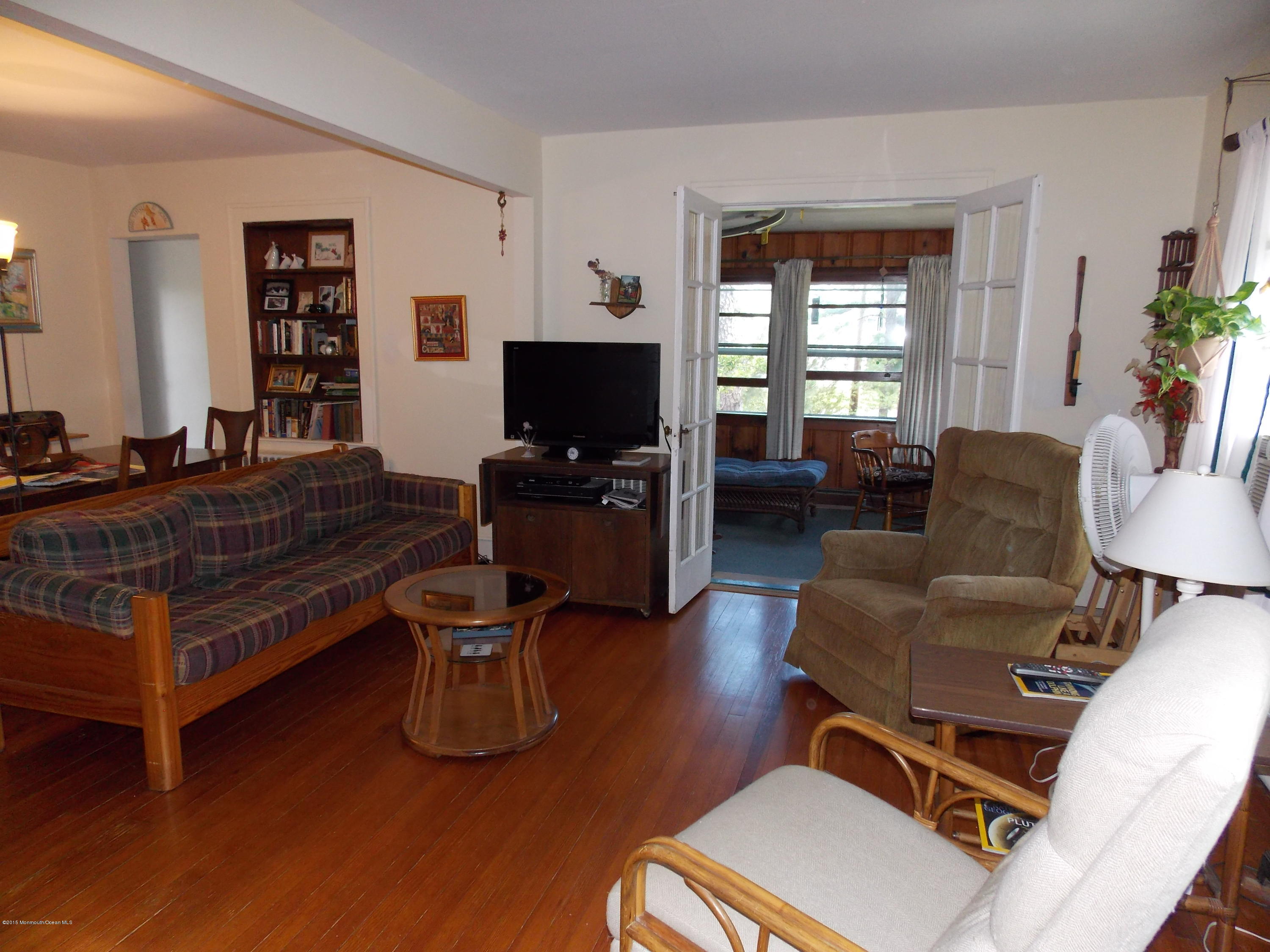 407 Motor Road Pine Beach, NJ 08741 - Photo 9 of 23 LoriCam072315 375
