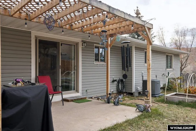 $420,000 | 631 Stahley Avenue, Evanston, WY 82930