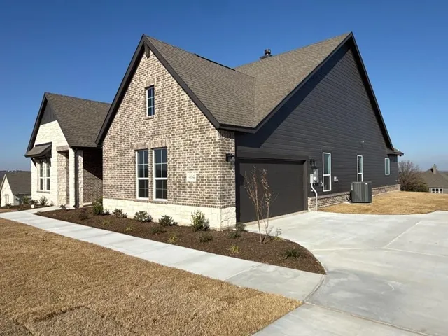 $514,900 | 404 Hayden Faith Court, Springtown, TX 76082