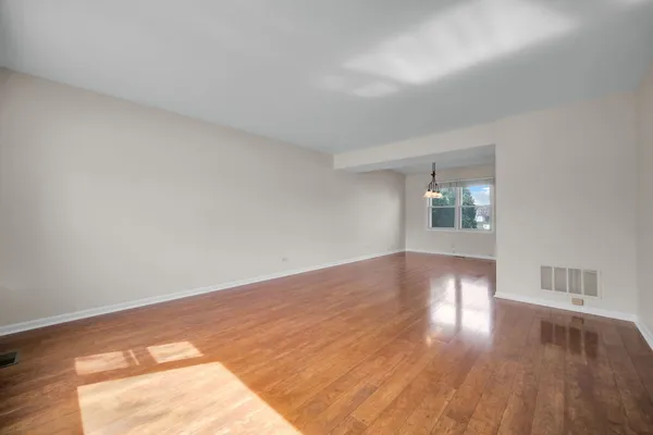 $579,000 | 1641 Lois Ann Lane, Naperville, IL 60563