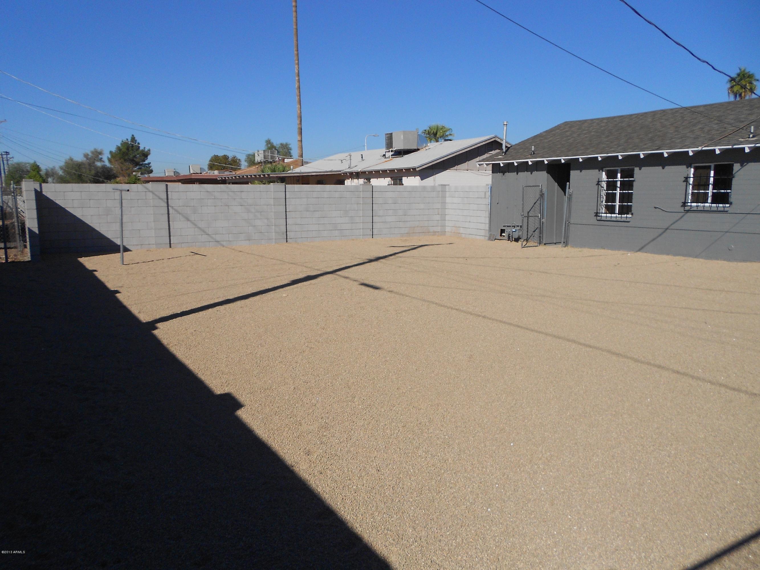 1849 East Chipman Road Phoenix, AZ 85040 - Photo 9 of 9 016