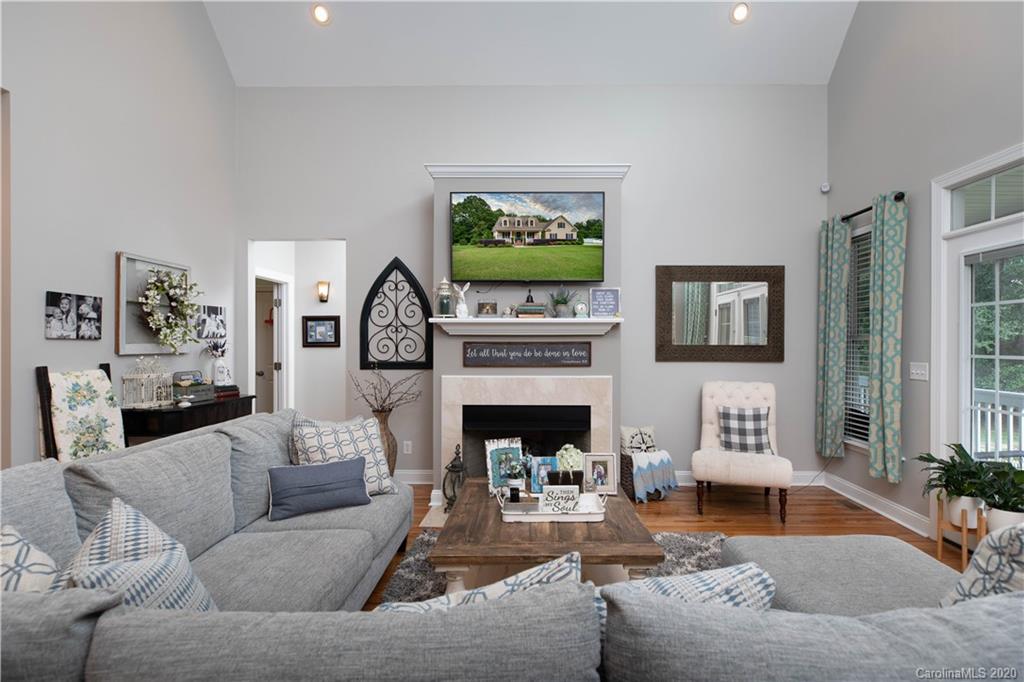 1104 Tom Joye Road Clover, SC 29710 - Photo 2 of 19 Gallery Image 2