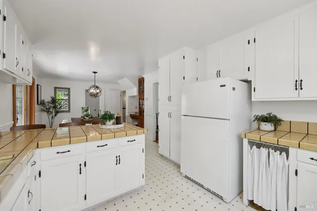 $1,350,000 | 12657 Fiori Lane, Sebastopol, CA 95472