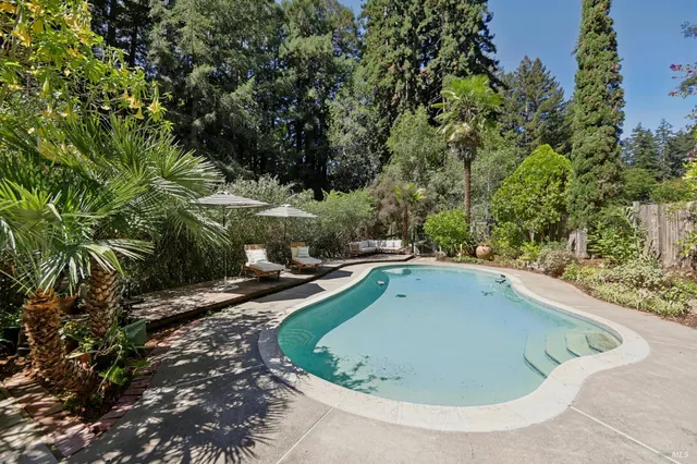 $1,350,000 | 12657 Fiori Lane, Sebastopol, CA 95472