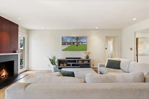 $615,000 | 7418 Fenton Drive, Dallas, TX 75231