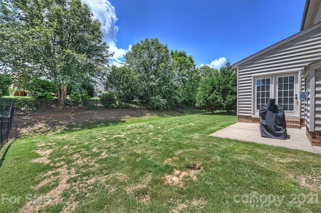 3007 Fallondale Road Waxhaw, NC 28173 - Photo 33 of 46 a view of a backyard with a patio