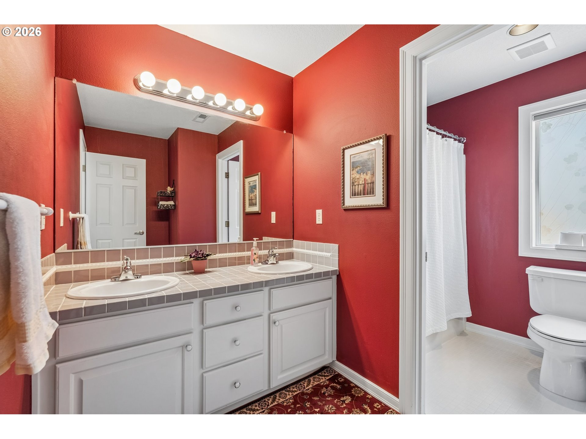 11904 Southwest Viewcrest Court Tigard, OR 97224 - Photo 24 of 47
