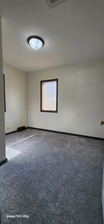 $112,000 | 422 Minnesota Avenue Southeast, Willmar, MN 56201