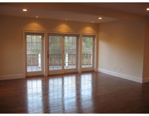 4 Lynn Street Canton, MA 02021 - Photo 18 of 27 Gallery Image 18