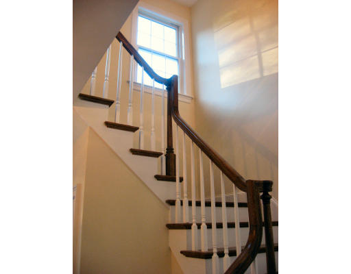 4 Lynn Street Canton, MA 02021 - Photo 7 of 27 Gallery Image 7