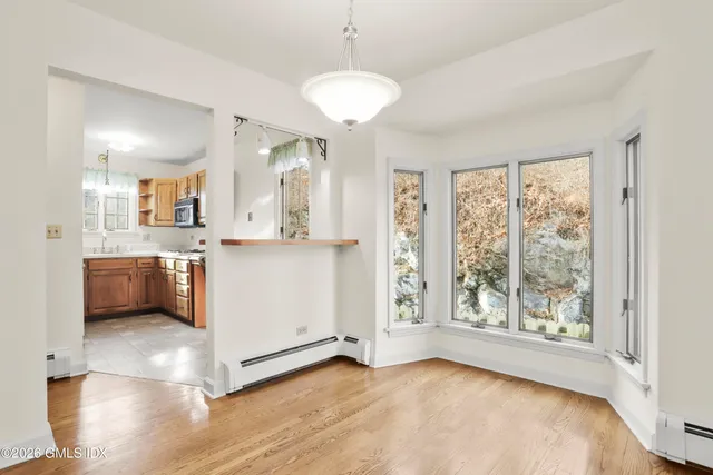 $2,600 | 200 Weaver Street, Unit B, Greenwich, CT 06831