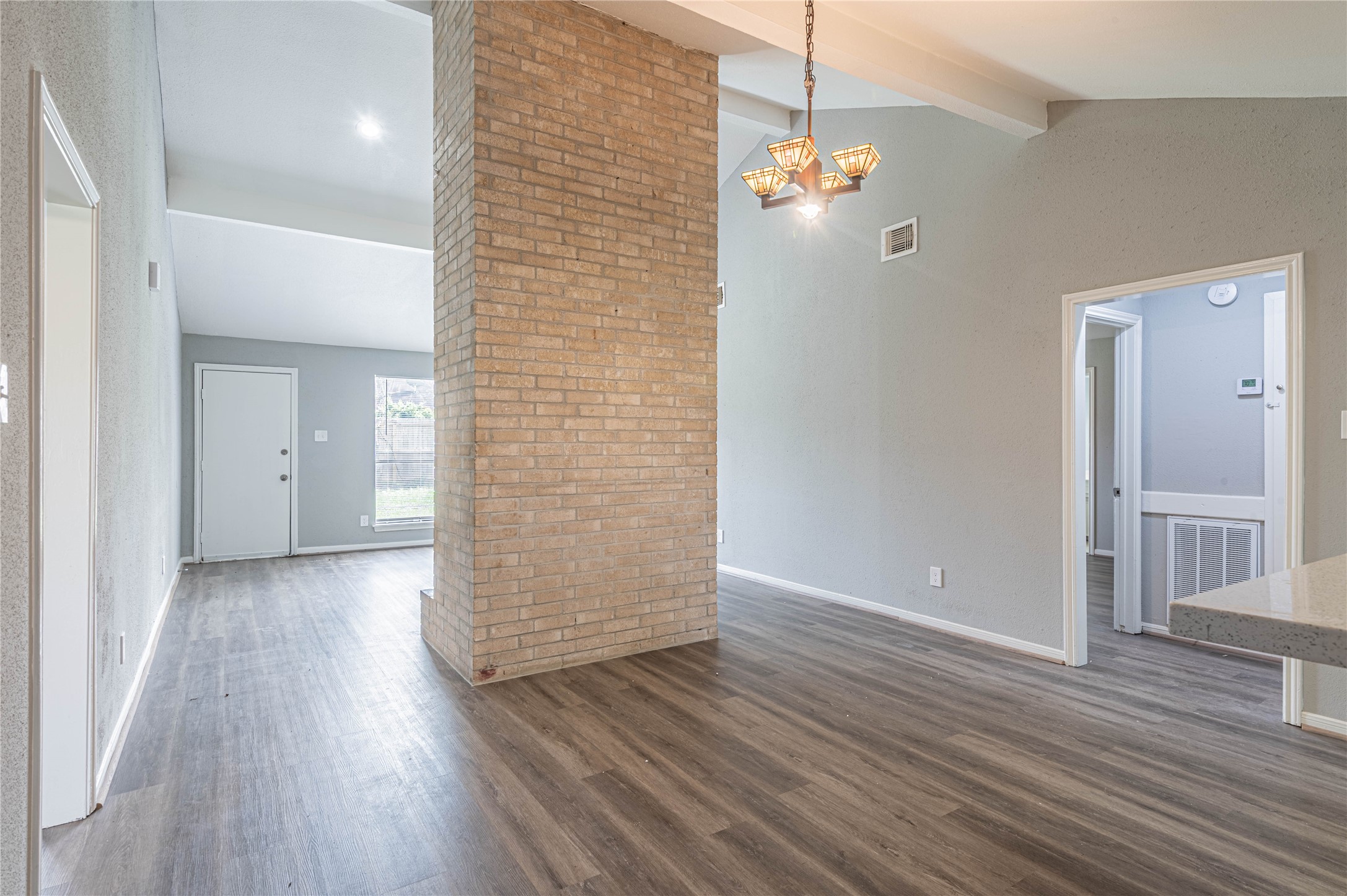 9462 Fuqua Street Houston, TX 77075 - Photo 2 of 15