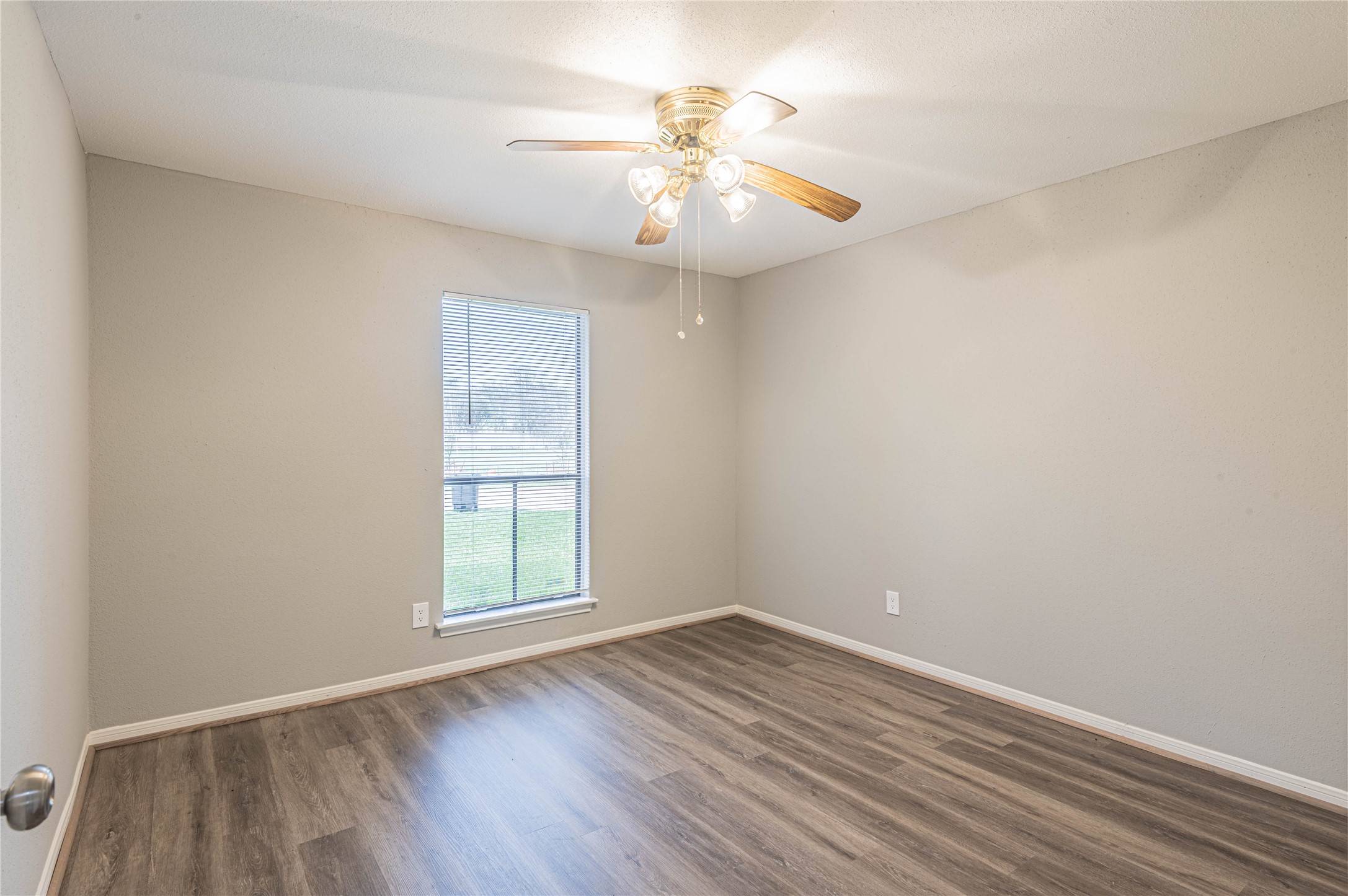 9462 Fuqua Street Houston, TX 77075 - Photo 9 of 15