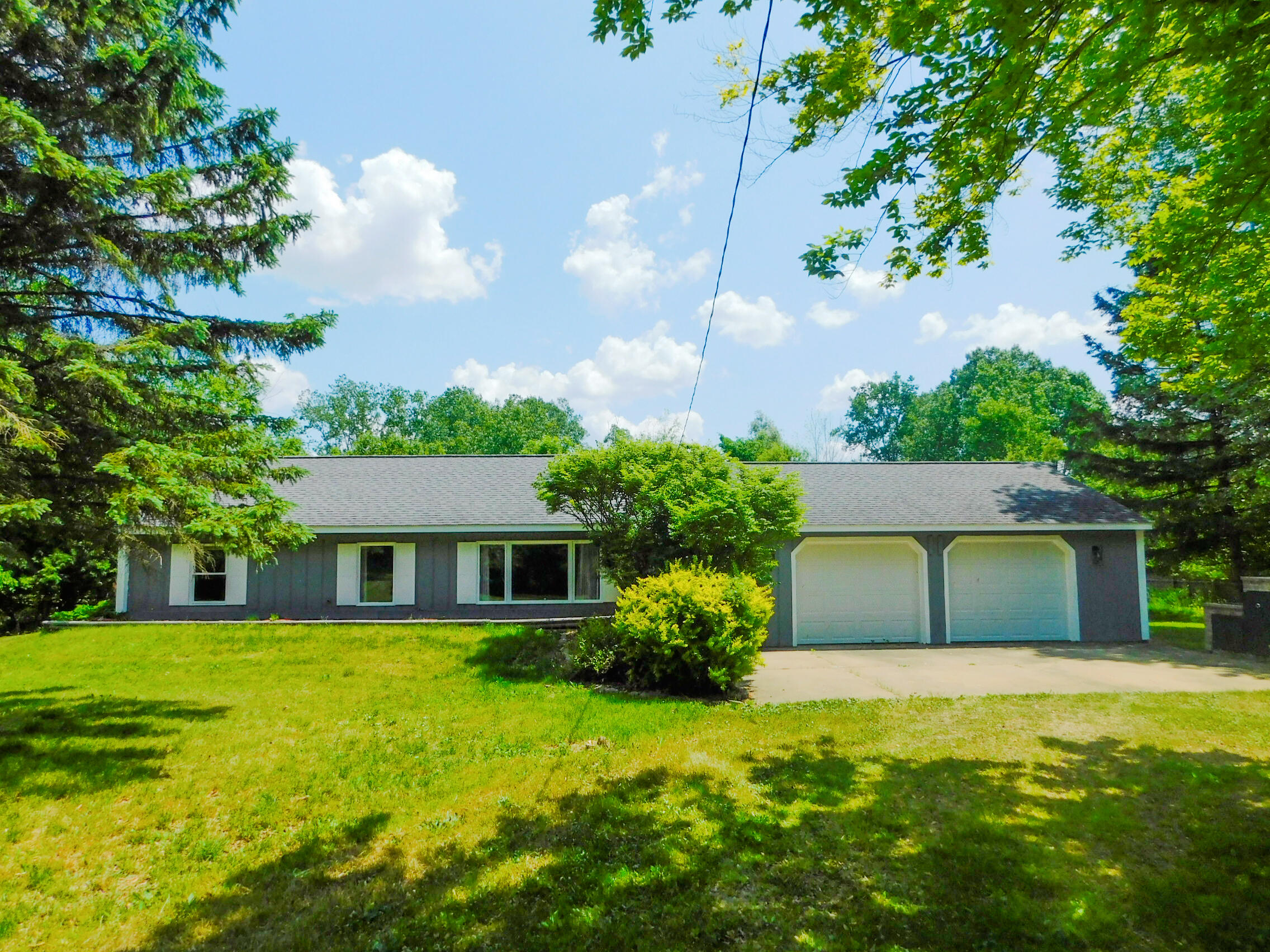 9349 Wilson Road Eaton Rapids, MI 48827 - Photo 1 of 13 DSCN1498
