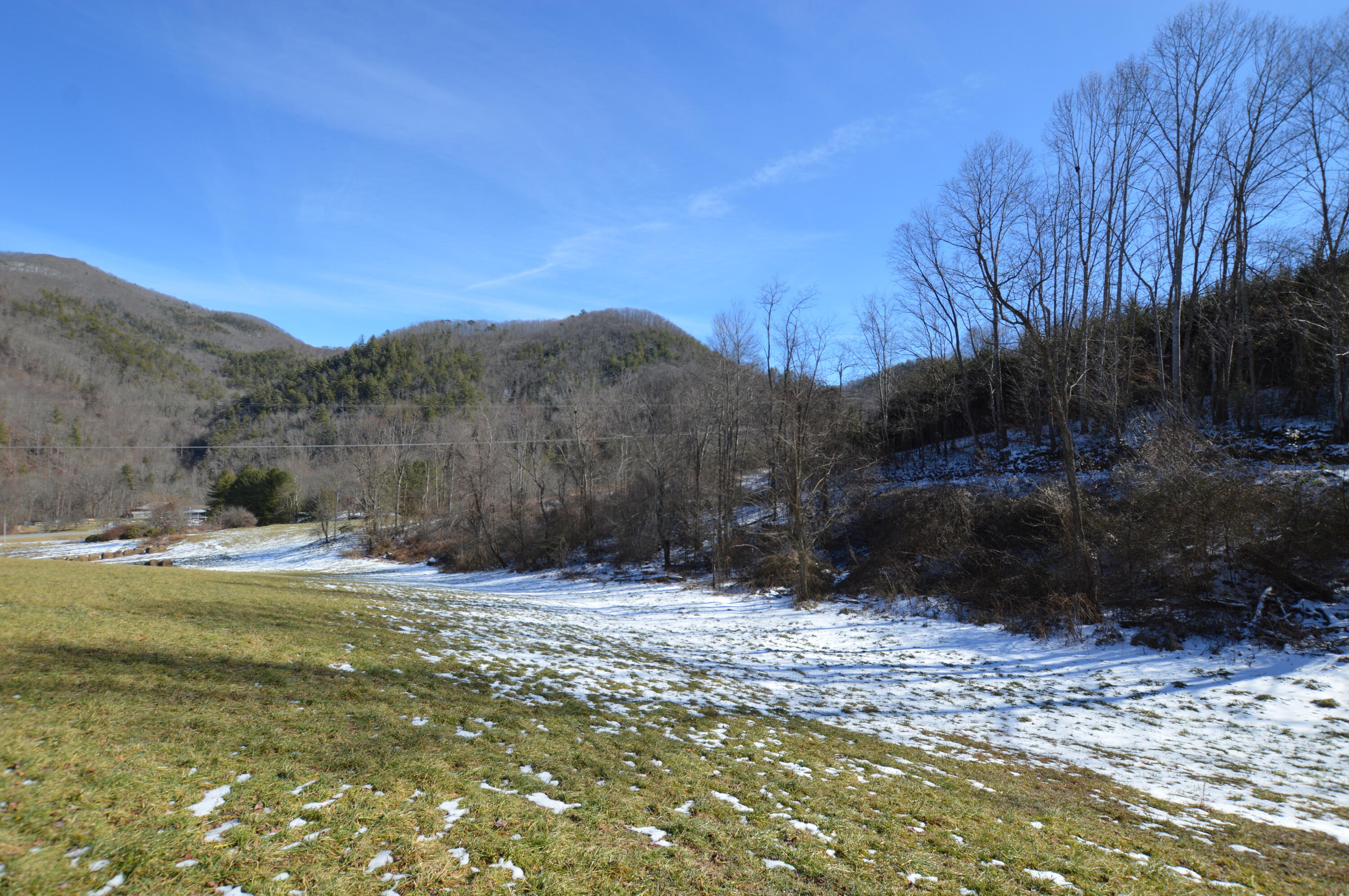 724 Poga Road Butler, TN 37640 - Photo 13 of 45 724 Poga12