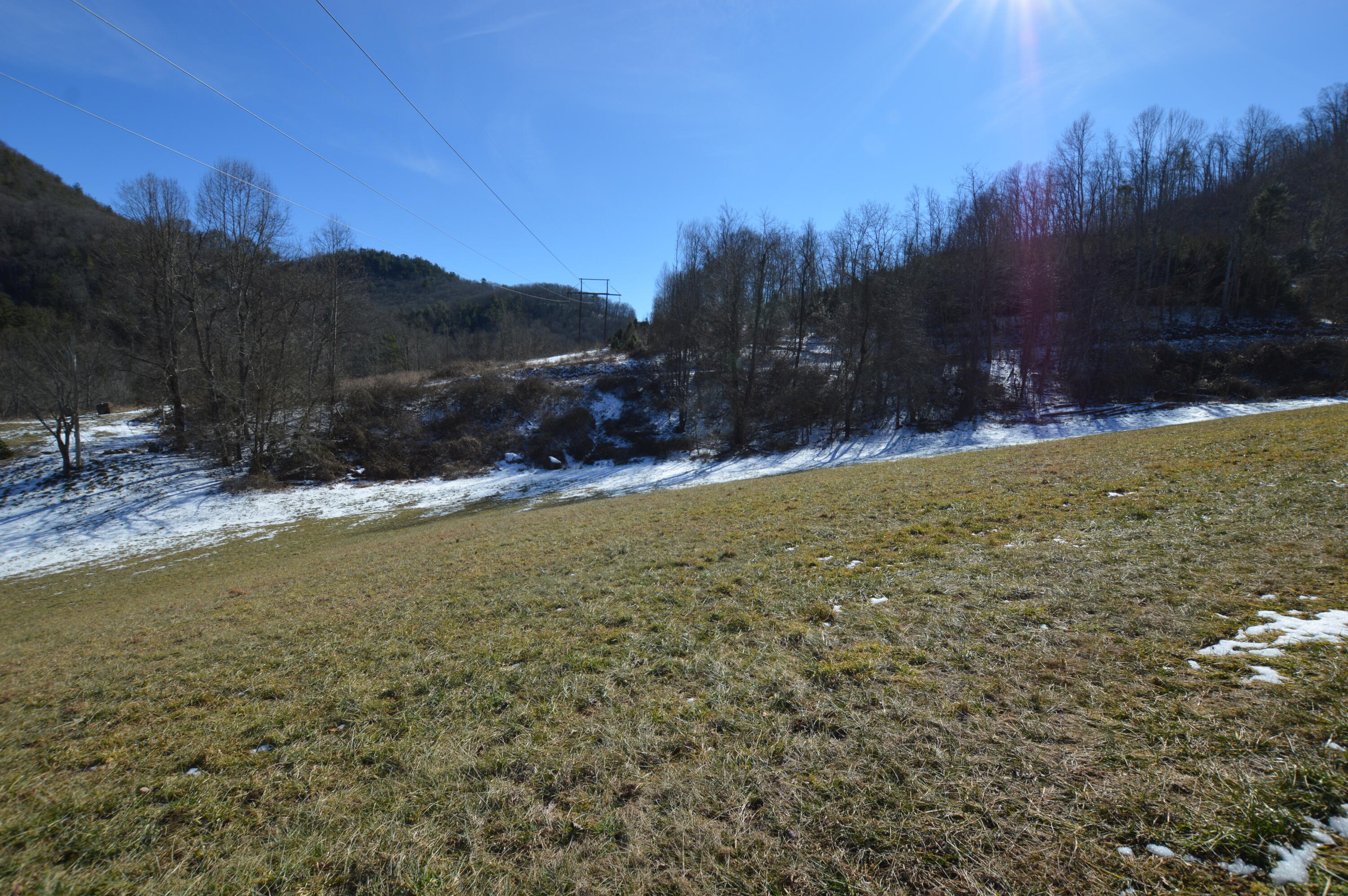 724 Poga Road Butler, TN 37640 - Photo 7 of 45 724 Poga06