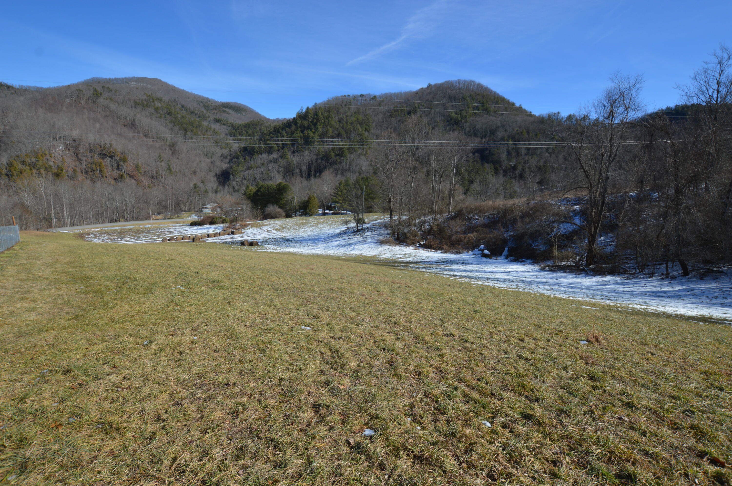 724 Poga Road Butler, TN 37640 - Photo 10 of 45 724 Poga09