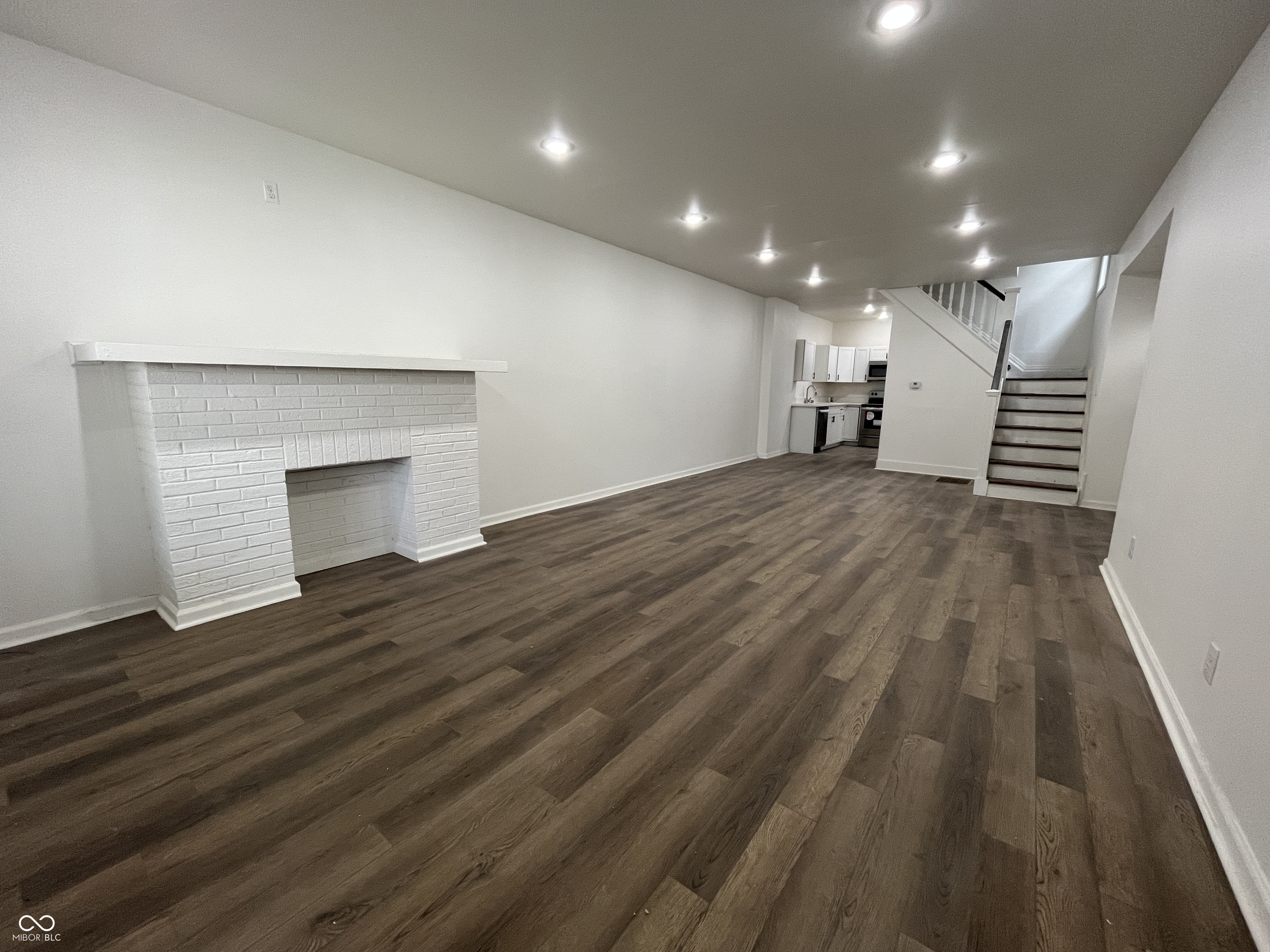 2945 Ruckle Street Indianapolis, IN 46205 - Photo 3 of 44 Gallery Image 3
