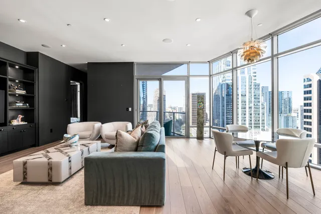 $1,790,000 | 200 Congress Avenue, Unit 21D, Austin, TX 78701
