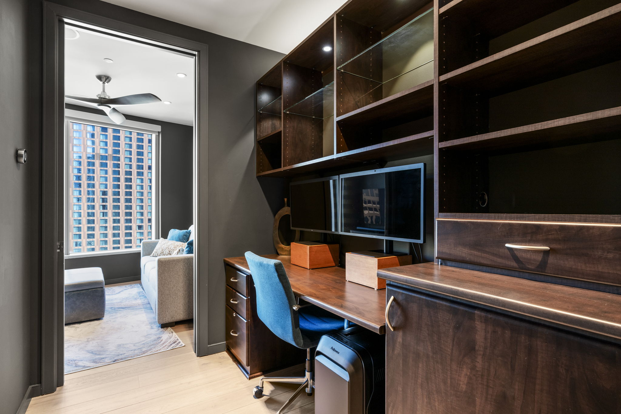 200 Congress Avenue, Unit 21D Austin, TX 78701 - Photo 25 of 34 Office space with a built in study area