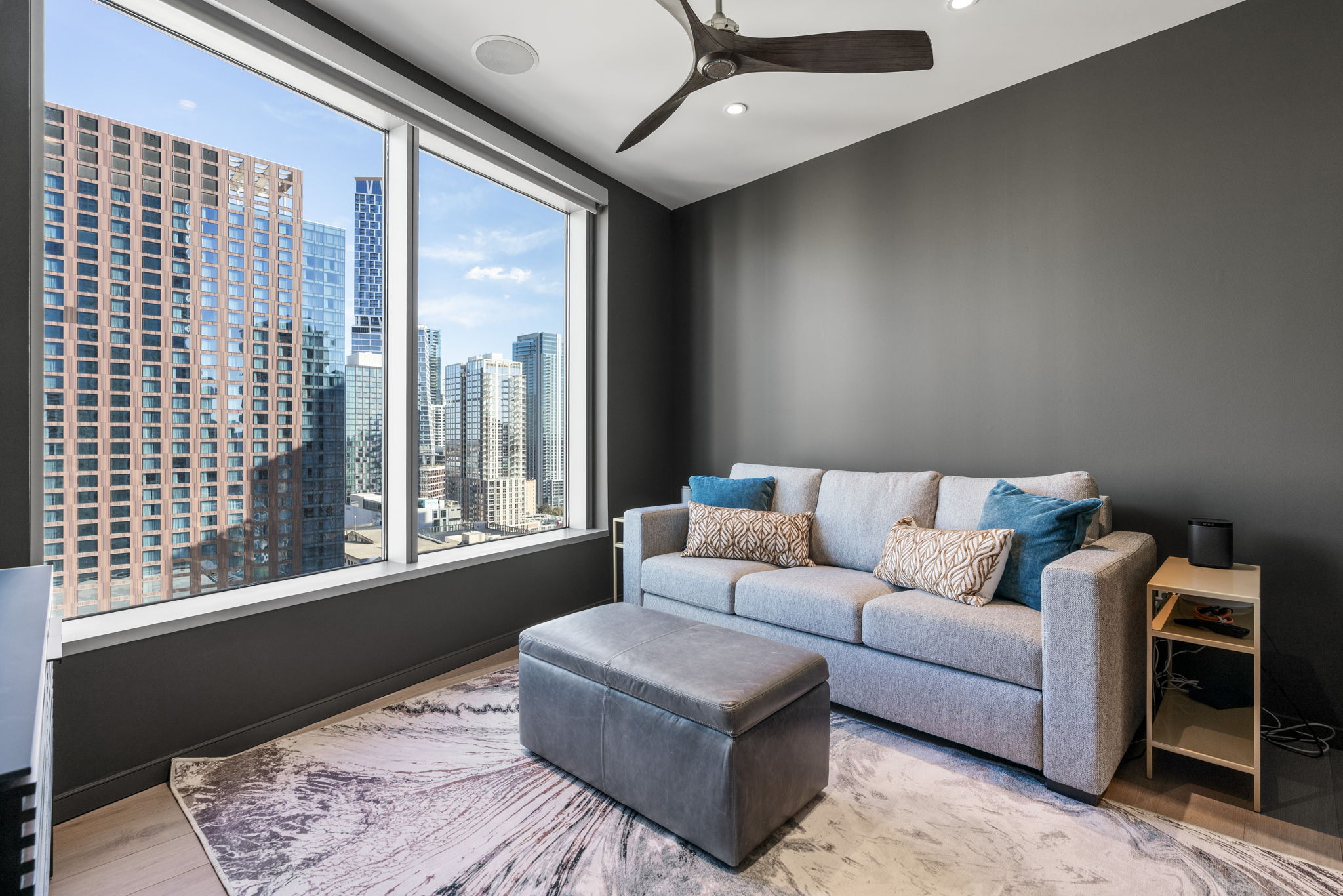 200 Congress Avenue, Unit 21D Austin, TX 78701 - Photo 27 of 34 Second bedroom