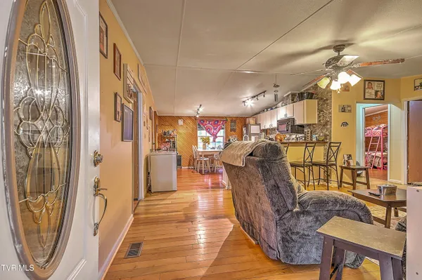$180,000 | 190 Cactus Drive, Jonesville, VA 24263