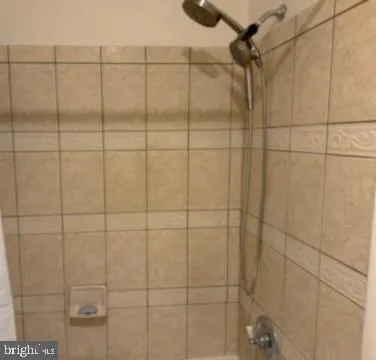 $1,875 | 5913 Mayflower Court, Unit 202, Alexandria, VA 22312