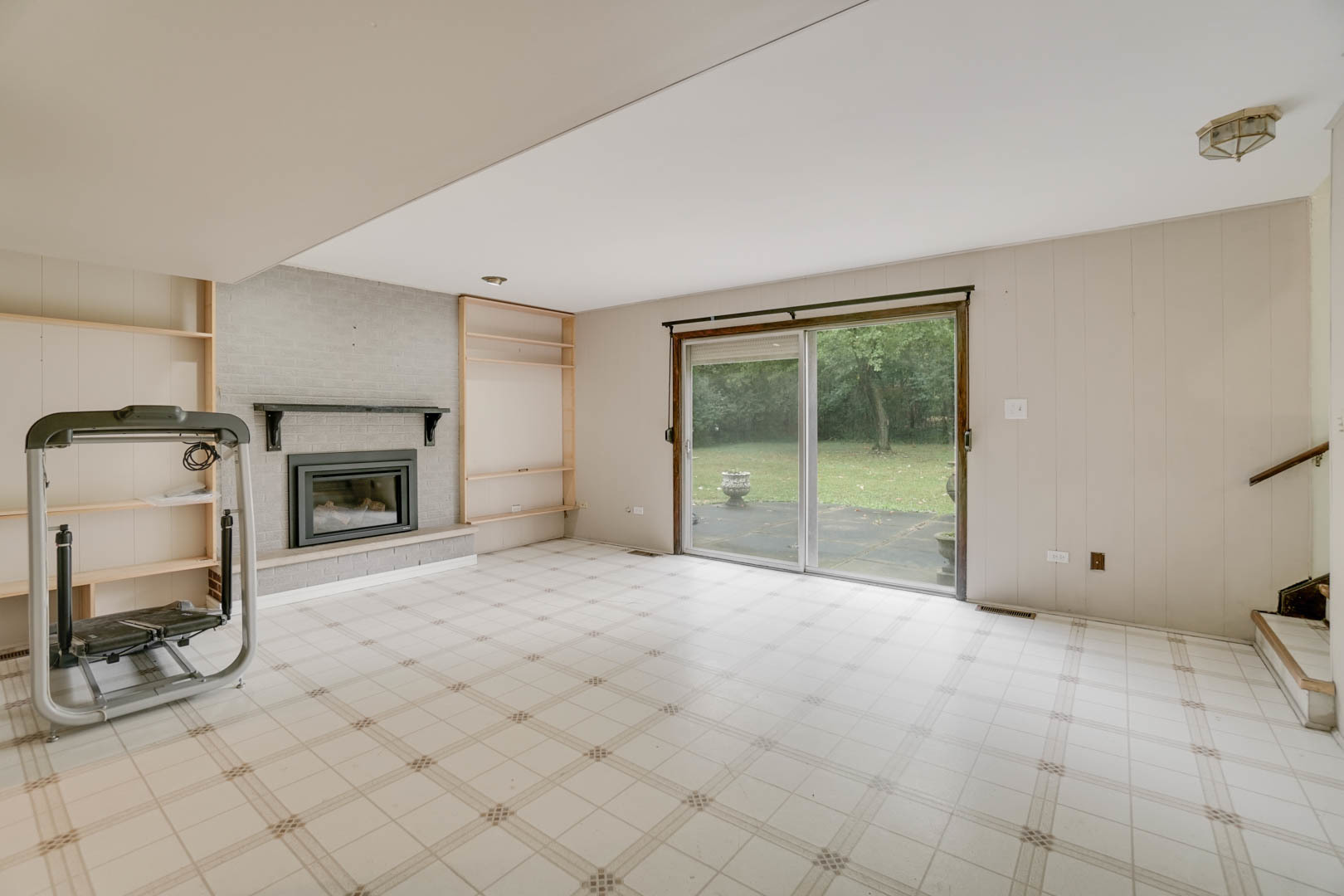 839 Highview Avenue Olympia Fields, IL 60461 - Photo 22 of 30 a view of a livingroom with furniture and a fireplace