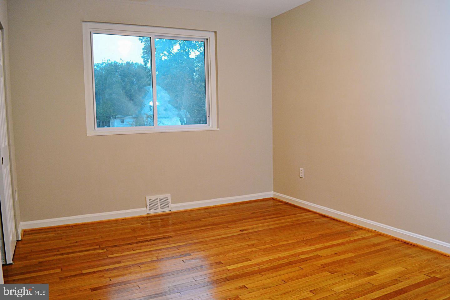 10705 Riverview Road Fort Washington, MD 20744 - Photo 11 of 22 Room #1