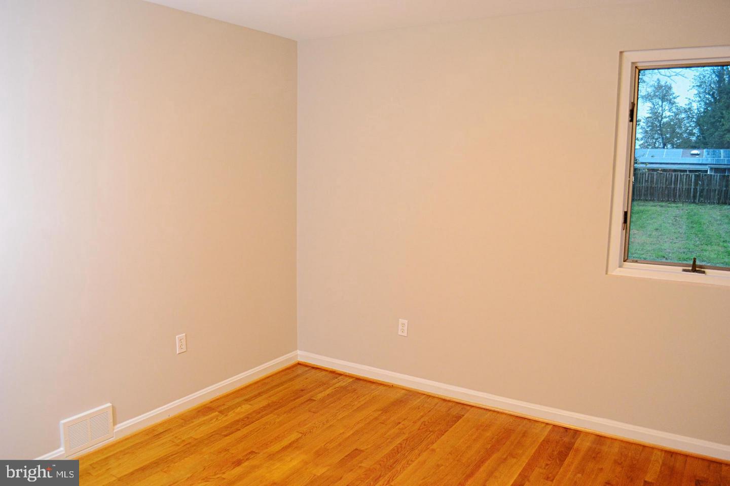 10705 Riverview Road Fort Washington, MD 20744 - Photo 12 of 22 Room #2