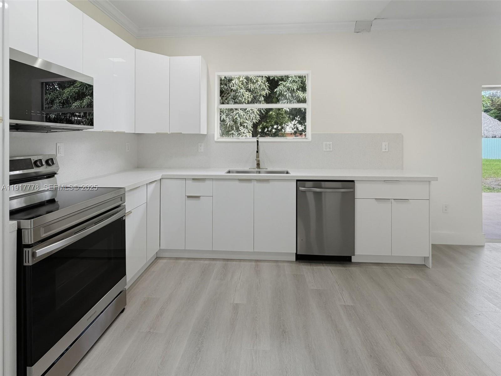 19601 Southwest 128th Court Miami, FL 33177 - Photo 17 of 59