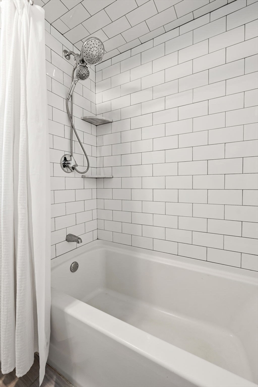 43 Colgate Road Beverly, MA 01915 - Photo 12 of 27 a bathroom with a bathtub