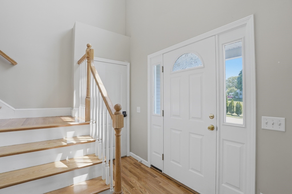 20 Duluth Street Worcester, MA 01604 - Photo 5 of 39