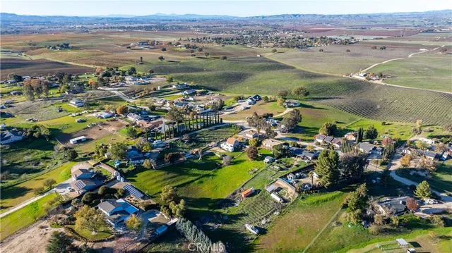 $699,000 | 7325 Iverson Place, Paso Robles, CA 93446