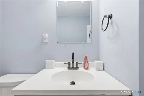 $395,000 | 60 Cedar Lane, Bozrah, CT 06334