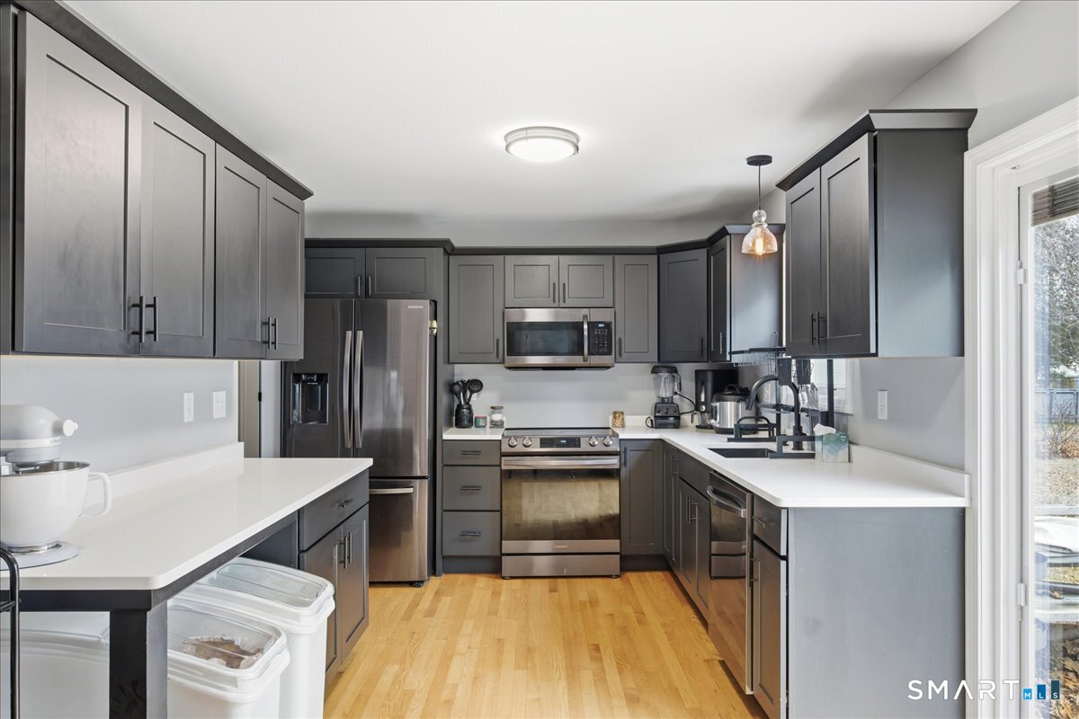 60 Cedar Lane Bozrah, CT 06334 - Photo 10 of 36